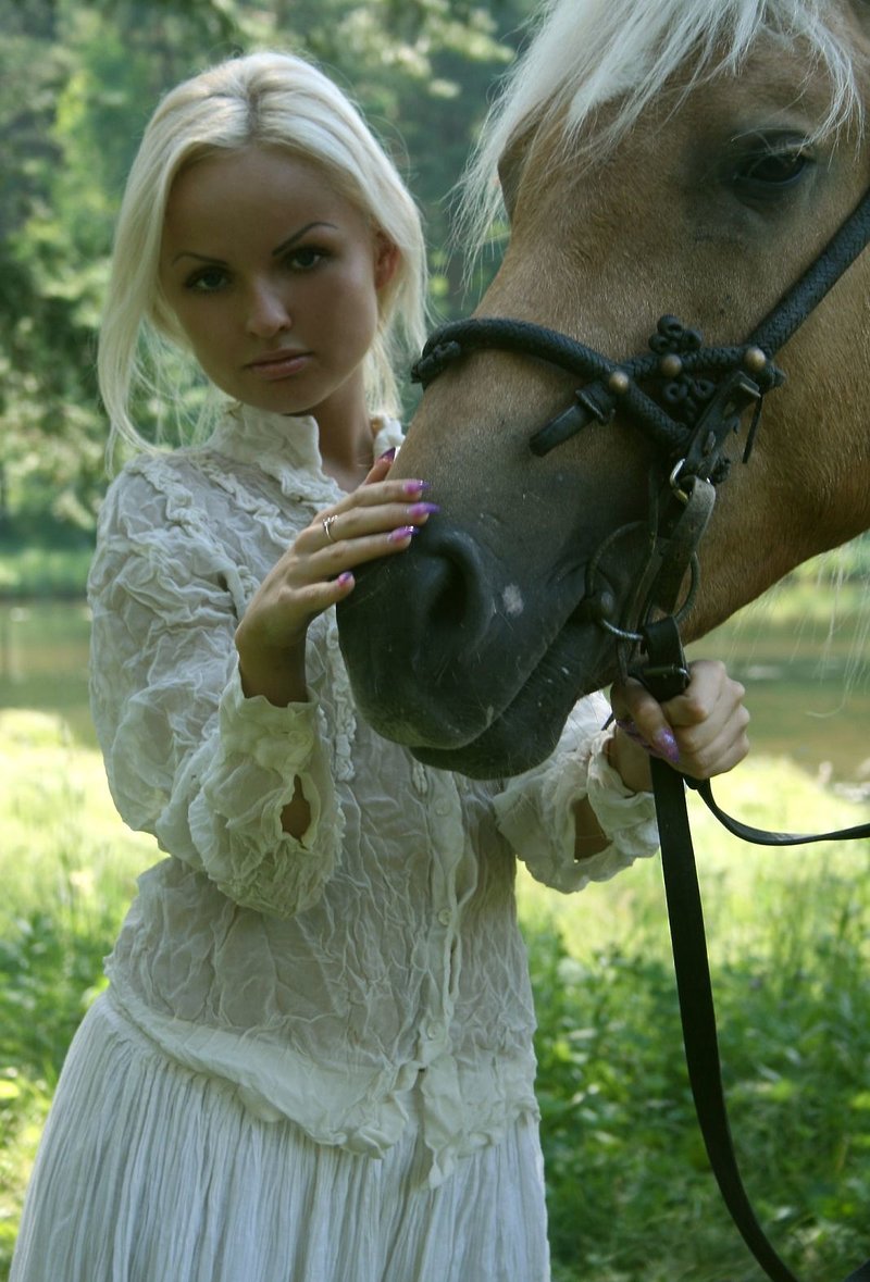 Елена, 18 лет, 2 размер груди