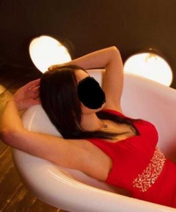 Дуня, 25 лет, 2 размер груди