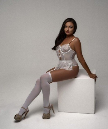 Любовь, 25 лет, 2 размер груди